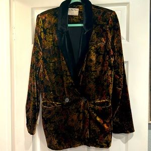 Free People beautiful velvet blazer